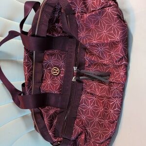 lululemon athletica Maroon Geometric Print Tote